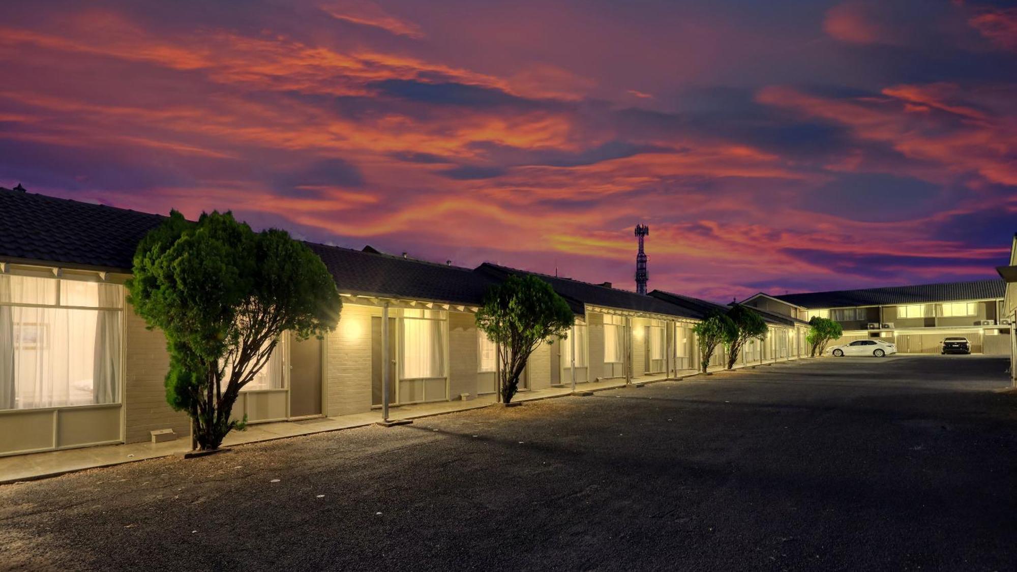 Coachman Hotel Motel Parkes Luaran gambar